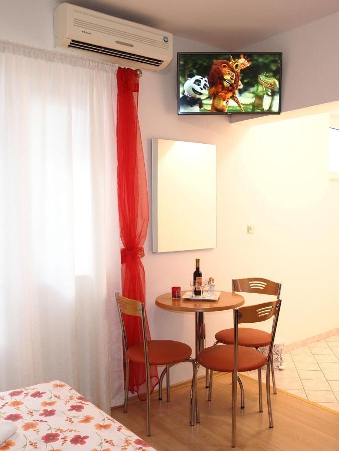 מאקרסקה Apartman Mario מראה חיצוני תמונה